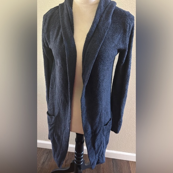 Barefoot dreams super soft and Cozy Navy Blue Women's Sweater size s/xs - Picture 1 of 5